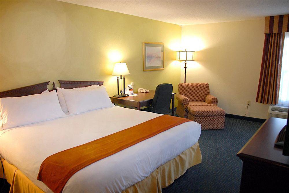 La Quinta By Wyndham Jonesboro Hotel Bagian luar foto