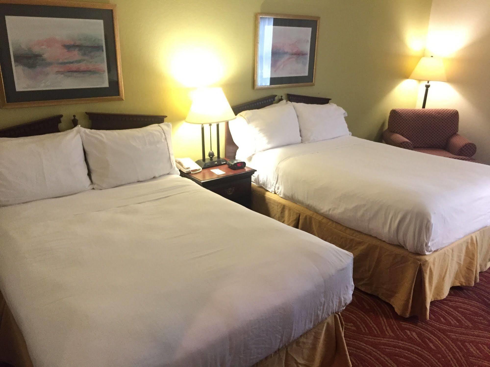 La Quinta By Wyndham Jonesboro Hotel Bagian luar foto