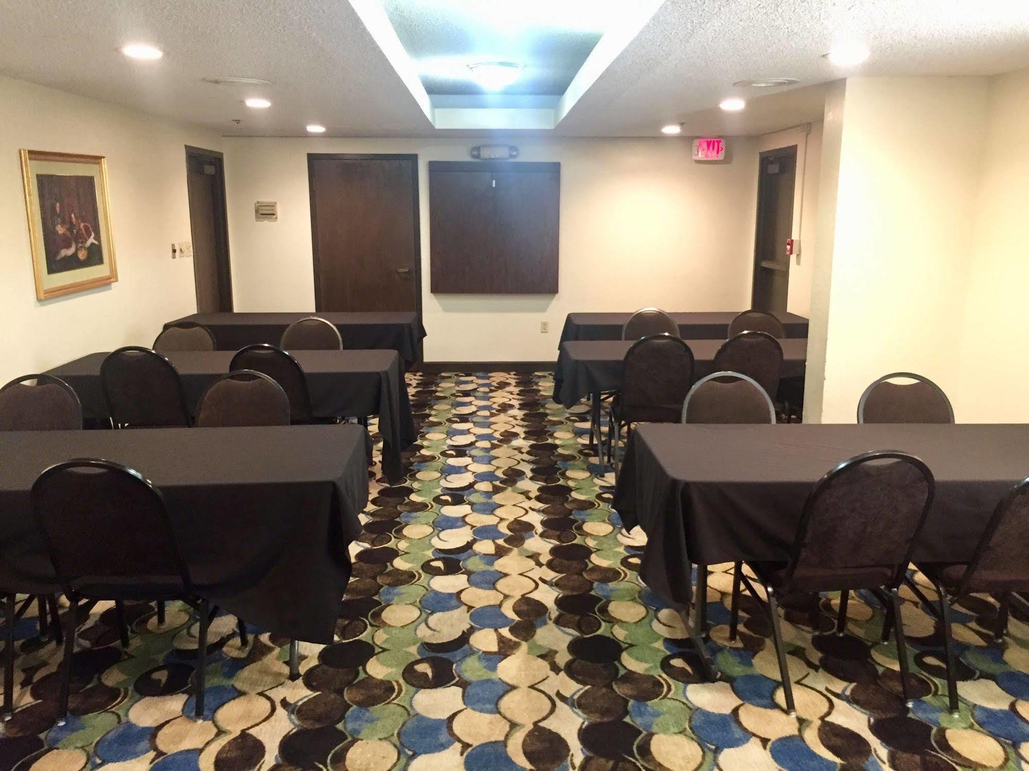 La Quinta By Wyndham Jonesboro Hotel Bagian luar foto