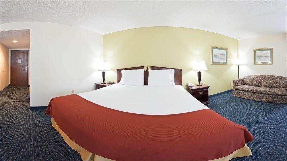 La Quinta By Wyndham Jonesboro Hotel Bagian luar foto